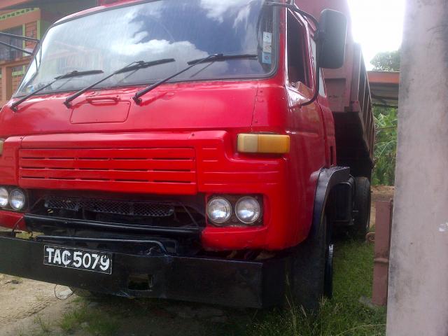 Nissan trucks sale trinidad #9